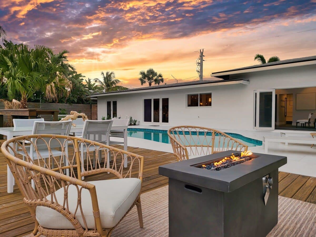 Villa Riviera - Luxury Retreat Waterfront Entire Villa for rent in Wilton Manors