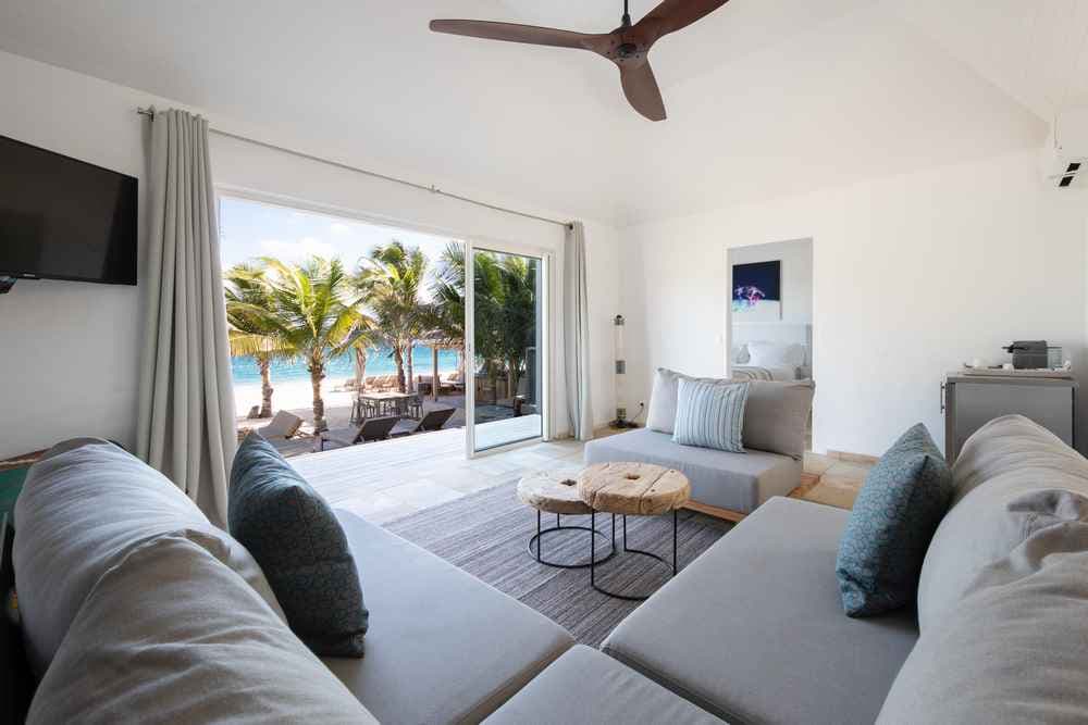 2 BEDROOMS BEACH FRONT VILLA Entire Villa for rent in Gustavia